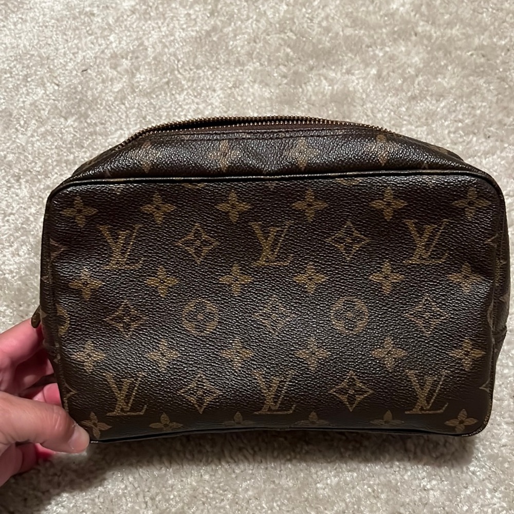 Louis Vuitton Clutch (Trousse)